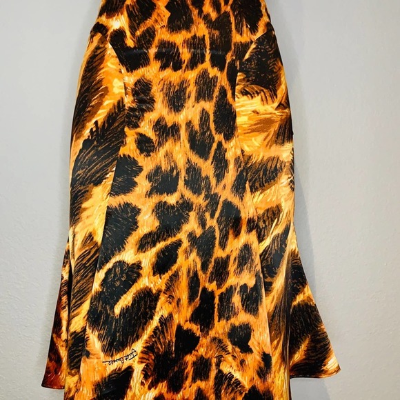 New Robert Cavalli Skirt - Picture 8 of 12